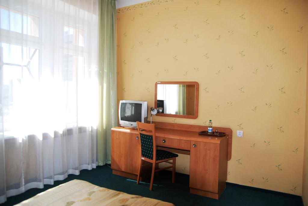 Palac Polonia Lodz  Room photo