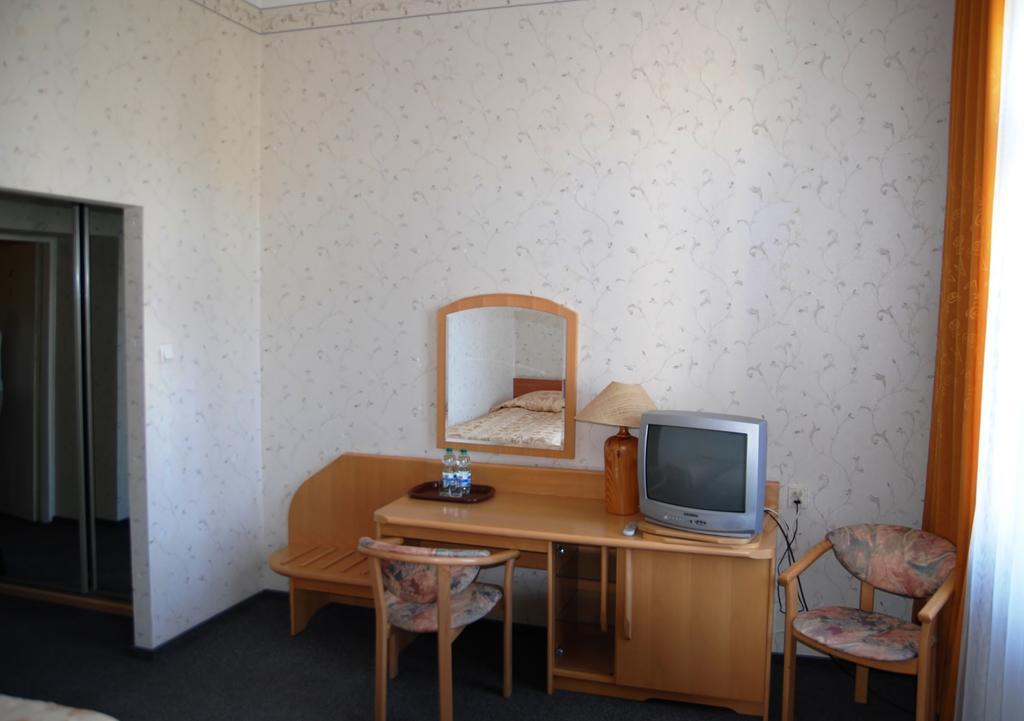 Palac Polonia Lodz  Room photo